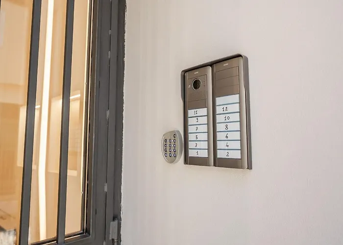 Domus Castello Estense 公寓 *